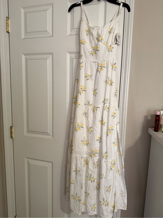 Hollister Dresses & Skirts - White Lemon Print Tiered Summer Maxi Dress